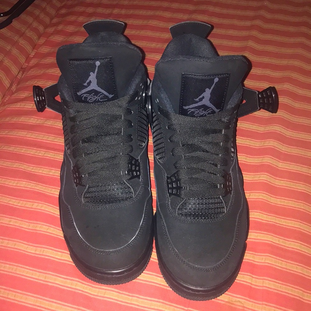 Nike Air Jordan 4 "Black Cat"
